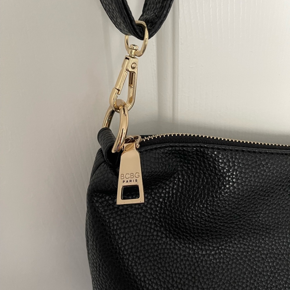 BCBG “PARIS” Black Bag/Gold Accents. Beautiful/Barely Used - Picture 3 of 3